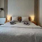 Zirovice 3*