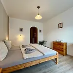 Zirovice 3*