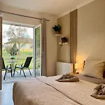 Guest house Zirovice 3*