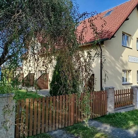 Zirovice 3*