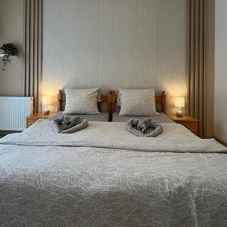 Zirovice 3*
