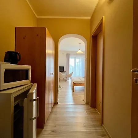 Zirovice 3*